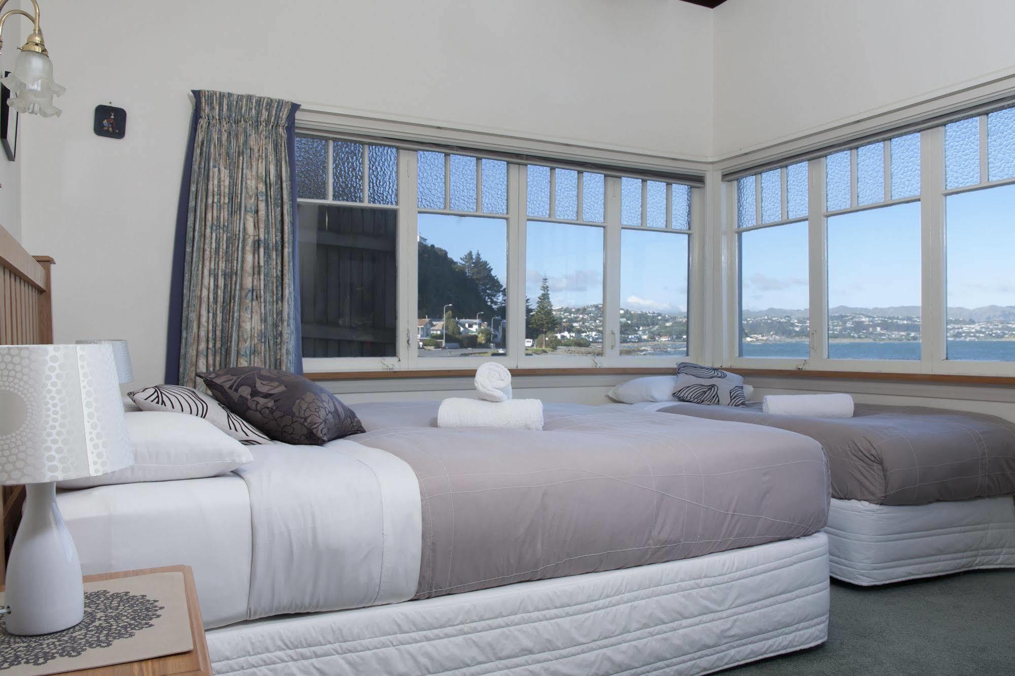มัวน่า ลอดจ์ Hostel Plimmerton ภายนอก รูปภาพ